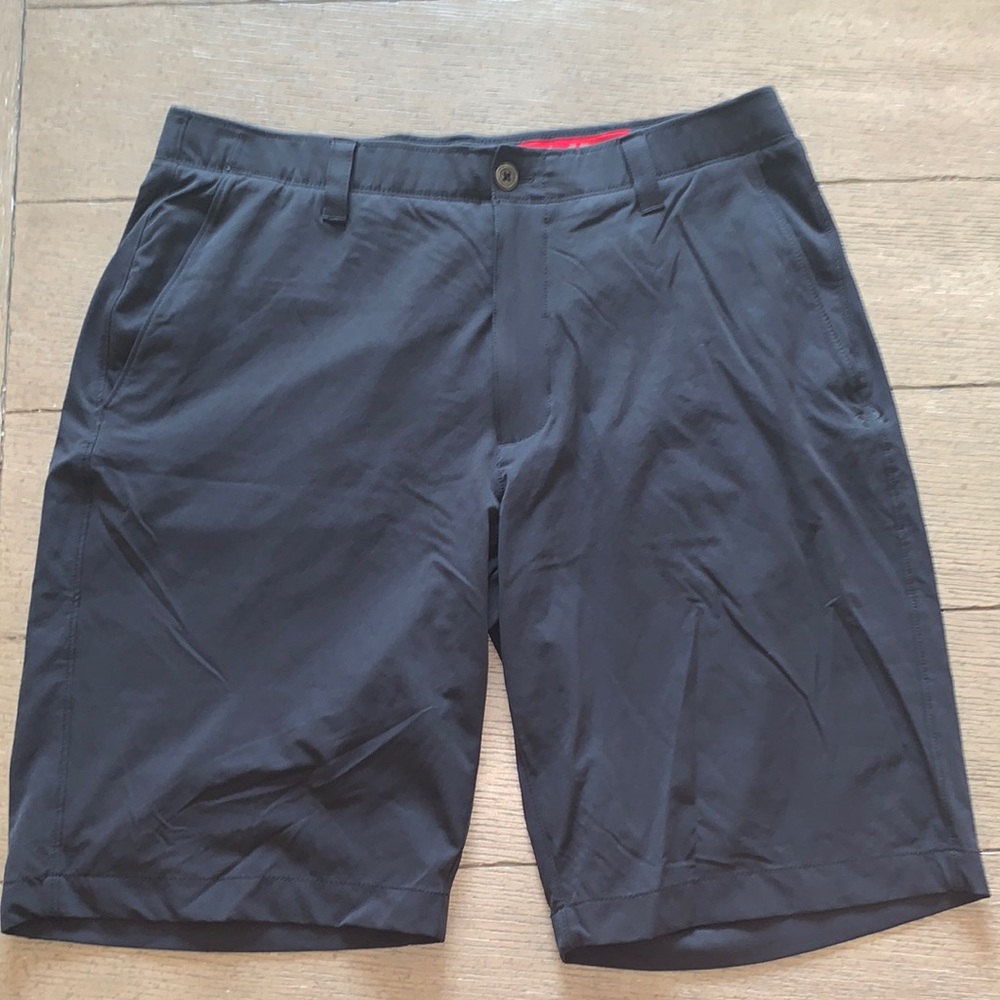 Men’s Under Armour Heatgear Golf Shorts, Size 36